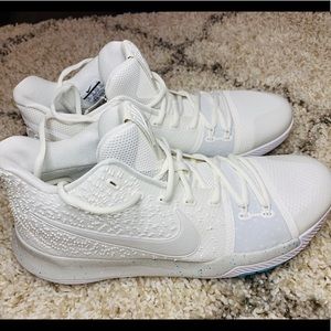 💥Nike Kyrie 3 NEW basketball 🏀shoes size 13‼️